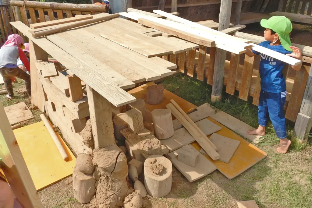 特別プログラム遊び=造形活動